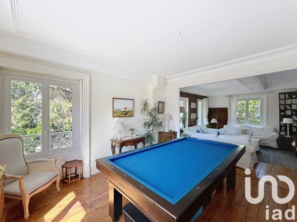 Maison à vendre 14 pièces 230 m² Montmorency