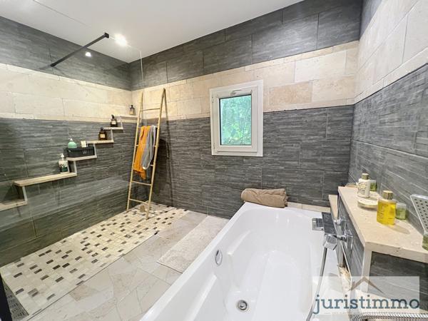 Buis-les-Baronnies (26170) Villa de charme avec vue exceptionnelle de 152 m2 habitables env. sur 1549 m2 de terrain