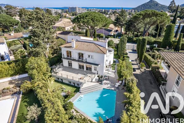 Maison (prestige) à vendre 7 pièces 190 m² Mandelieu-la-Napoule