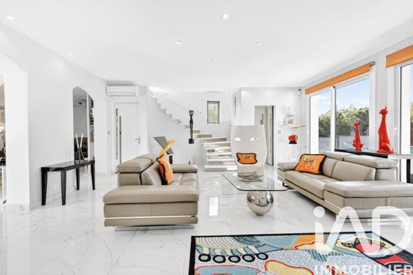 Maison (prestige) à vendre 7 pièces 190 m² Mandelieu-la-Napoule