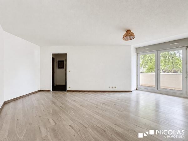 T2 AVEC BALCON ET PARKING – BORDEAUX JARDIN PUBLIC / CROIX-DE-SEGUEY