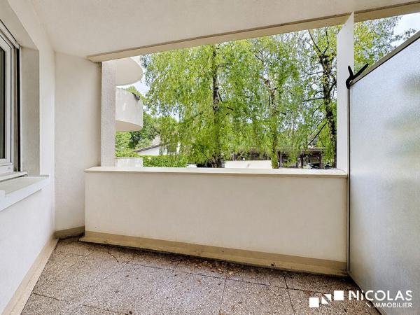 T2 AVEC BALCON ET PARKING – BORDEAUX JARDIN PUBLIC / CROIX-DE-SEGUEY