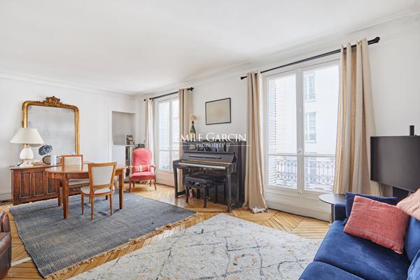 A vendre - Appartement  - Paris 75004 - Proche Place des Vosges