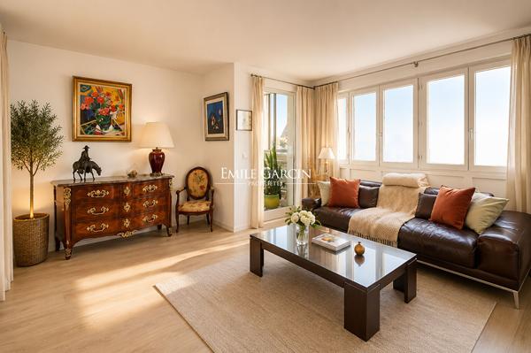 À vendre - Appartement - Saint-Jean-de-Luz avec ascenseur privatif et garage