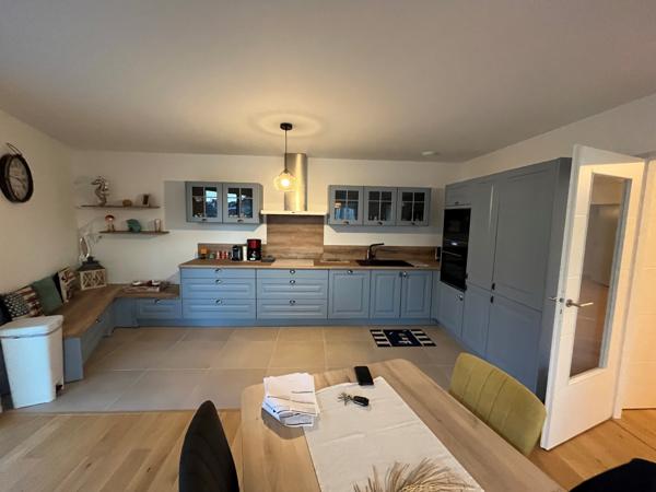 Appartement récent trois pièces dans une résidence neuve de standing