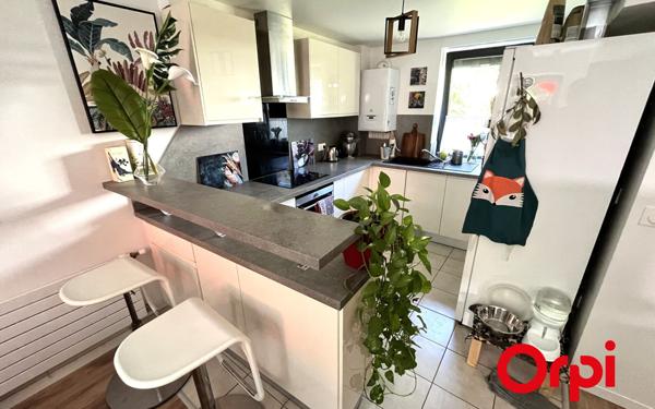 Appartement à vendre    3 pièces • 62 m2 Montigny-le-Bretonneux