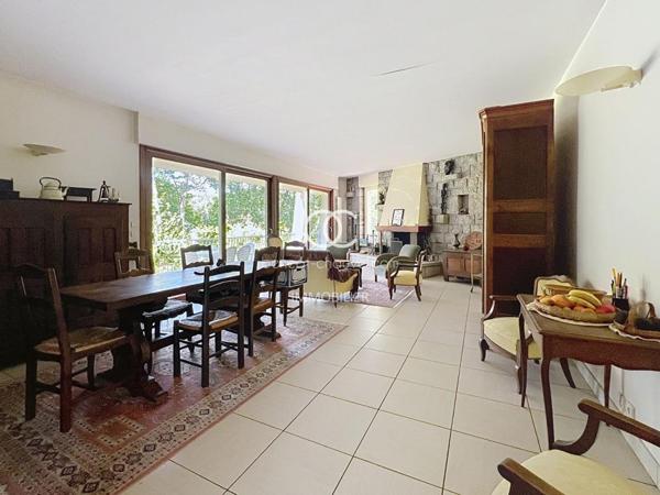 VANNES Maison 7 pièces 176 m²