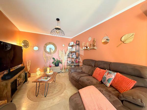 A VENDRE 84120 PERTUIS MAISON TYPE 7 PIECES DE 146 M² AVEC JARDIN, PISCINE ET GARAGE.