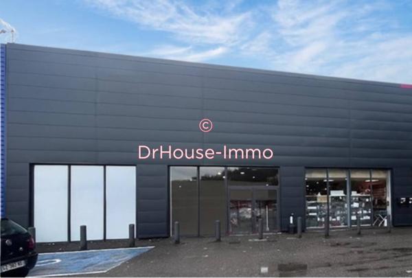 Commerce à louer 2 pièces de 700 m²