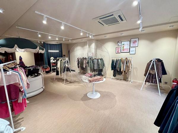 Local d’activité  à louer - Ain - 01