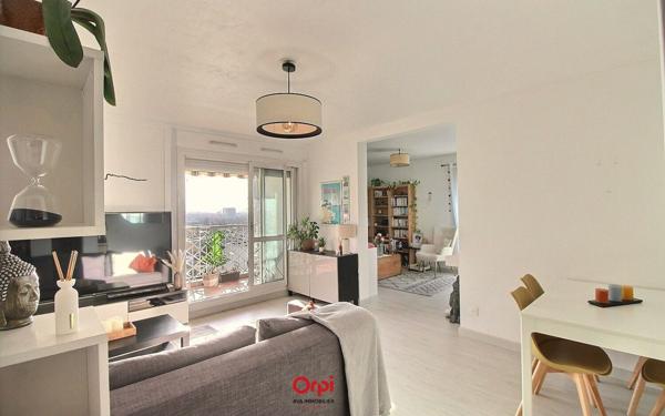 Appartement à vendre    4 pièces • 80,90 m2 Marseille 11