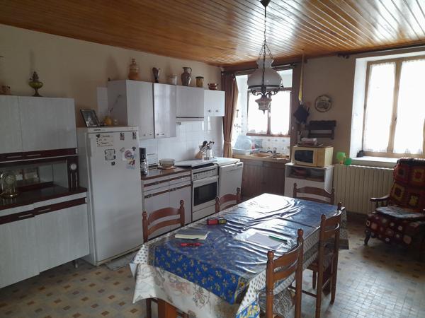 Montmaur-en-Diois (26150) NOUVELLE BAISSE DE PRIX MONTMAUR-EN-DIOIS/ BELLE MAISON DE VILLAGE EN PIERRES ( proche de Die et Chatillon en