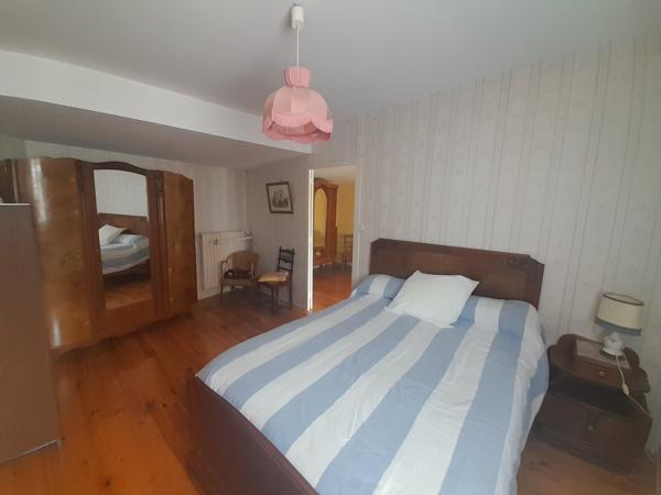 Montmaur-en-Diois (26150) NOUVELLE BAISSE DE PRIX MONTMAUR-EN-DIOIS/ BELLE MAISON DE VILLAGE EN PIERRES ( proche de Die et Chatillon en