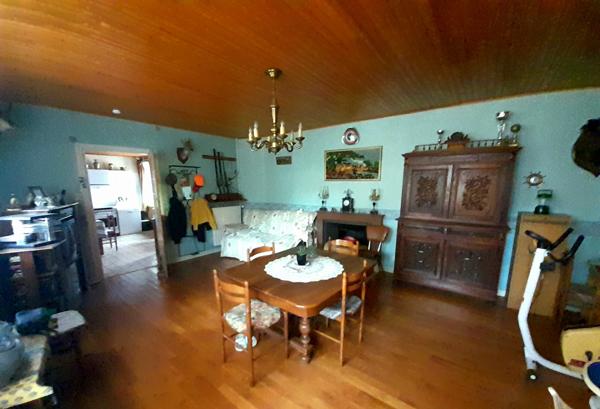 Montmaur-en-Diois (26150) NOUVELLE BAISSE DE PRIX MONTMAUR-EN-DIOIS/ BELLE MAISON DE VILLAGE EN PIERRES ( proche de Die et Chatillon en