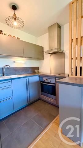 Appartement F3 à vendre  3 pièces - 57 m 2   VANNES  - 56