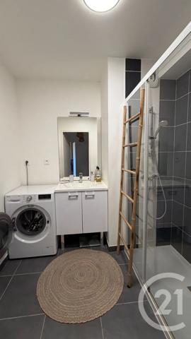 Appartement F3 à vendre  3 pièces - 57 m 2   VANNES  - 56