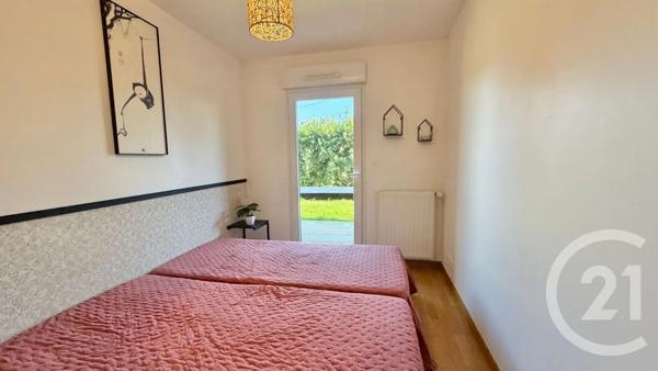 Appartement F3 à vendre  3 pièces - 57 m 2   VANNES  - 56