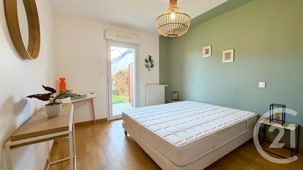 Appartement F3 à vendre  3 pièces - 57 m 2   VANNES  - 56