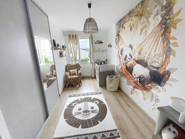 MAISON INDIVIDUELLE DE 2020 (91 M2) A VILLENEUVE-LE-ROI  - DPE C - 273 M2 DE TERRAIN