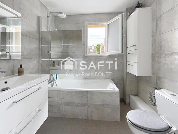 MAISON INDIVIDUELLE DE 2020 (91 M2) A VILLENEUVE-LE-ROI  - DPE C - 273 M2 DE TERRAIN