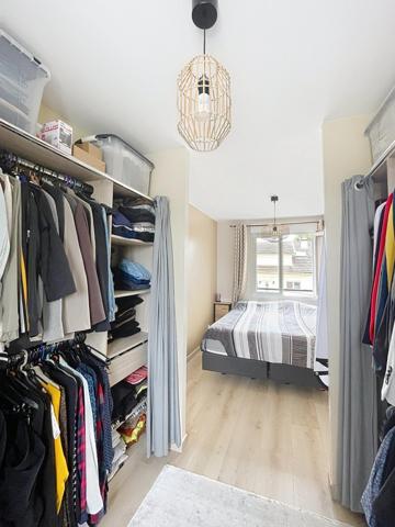 MAISON INDIVIDUELLE DE 2020 (91 M2) A VILLENEUVE-LE-ROI  - DPE C - 273 M2 DE TERRAIN