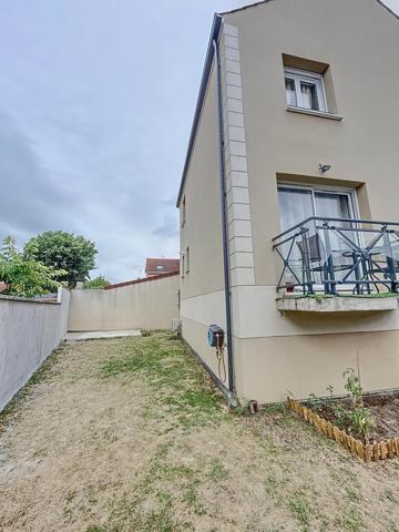 MAISON INDIVIDUELLE DE 2020 (91 M2) A VILLENEUVE-LE-ROI  - DPE C - 273 M2 DE TERRAIN