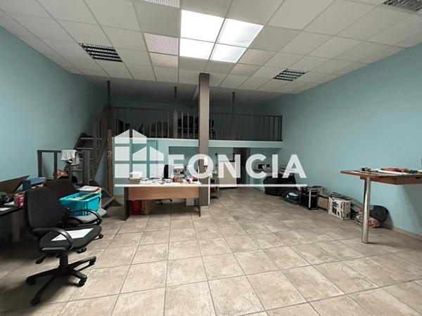Location Local commercial 2 pièces 132.67 m² - 12 RUE MELCHION Marseille 13006