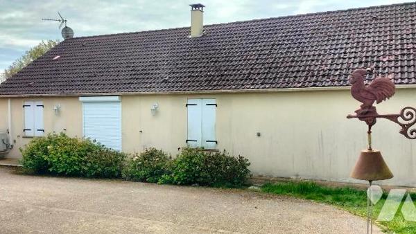 L'Office vous propose cette maison récente de plain pied disposant d'une très belle vue dégagée.