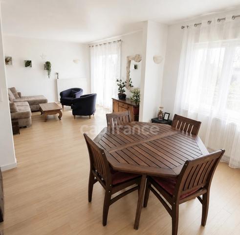 Dpt Yvelines (78), à vendre GARGENVILLE maison P8 de 170 m² - Terrain de 430,00 m²