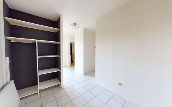 Appartement à vendre    1 pièce • 21,01 m2 Vaulx-en-Velin