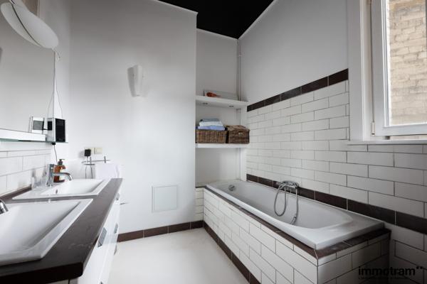 Vente Appartement 130m 2 - 3 chambre(s) - La Madeleine, • Réf. VA27178