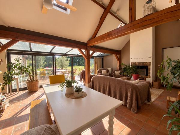 Olivet propriété de charme 250 M2 6 chambres , 1 studio, parc environ 3200 m2 .