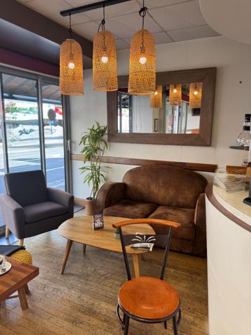 A VENDRE: BAR BRASSERIE - SUD MANCHE 50
