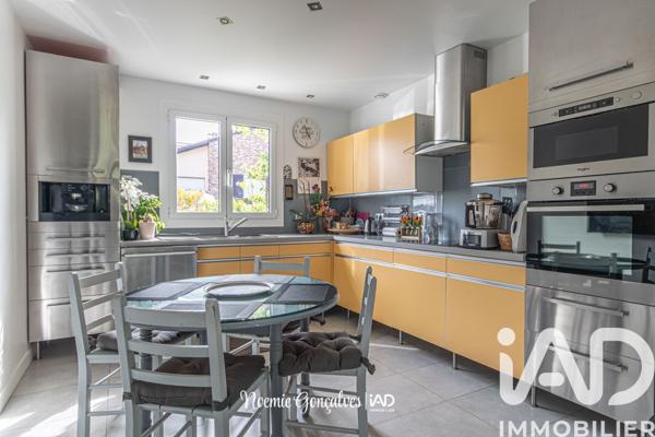 Maison à vendre 6 pièces 120 m² Épône