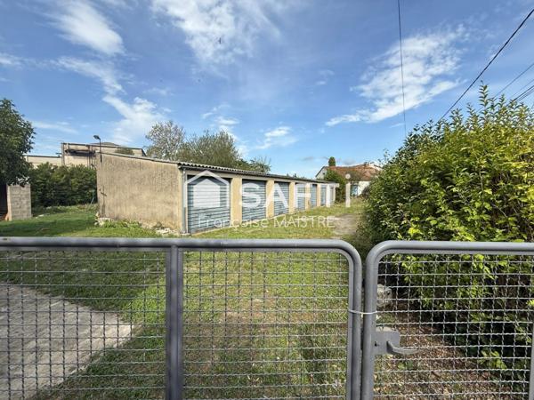 Ensemble de 7 garages