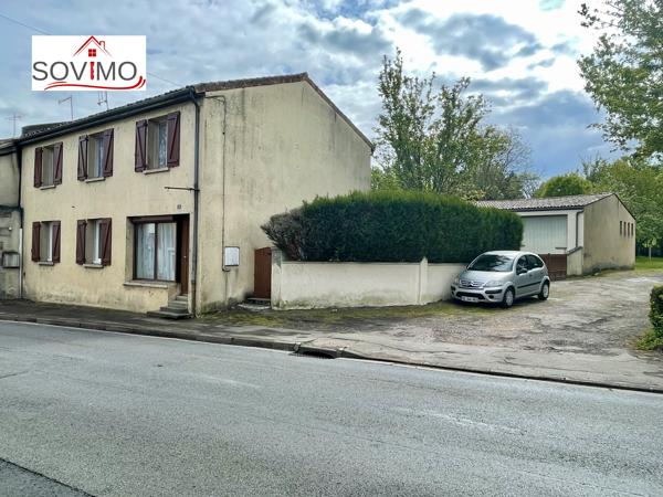 MAISON DE VILLE TOUT CONFORT AVEC COUR ET GRAND GARAGE, 5 CHAMBRES.