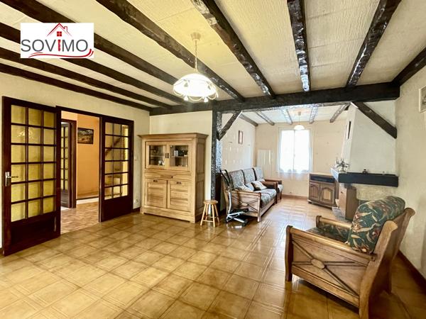 MAISON DE VILLE TOUT CONFORT AVEC COUR ET GRAND GARAGE, 5 CHAMBRES.