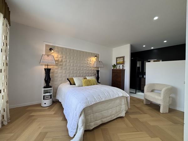 Maison 6 pièce(s) 4 chambre(s) 152 m²