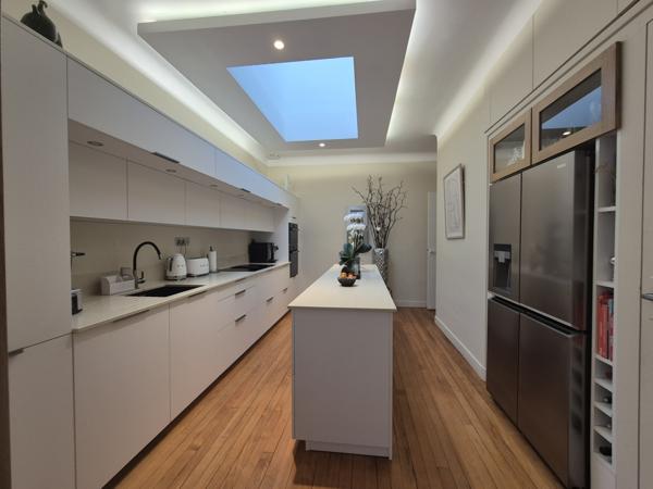 Maison 6 pièce(s) 4 chambre(s) 152 m²