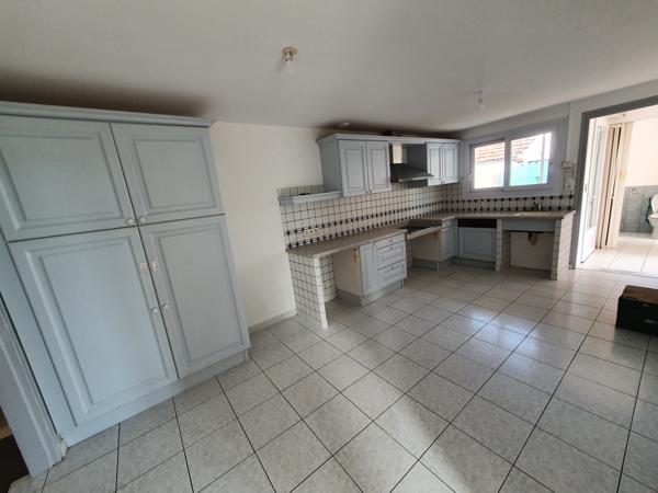 Maison de ville à louer à Marmande