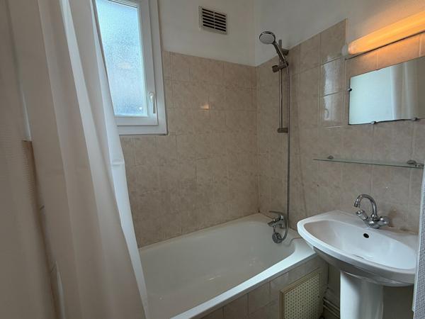 Immeuble 20 pièces 409.38 m2