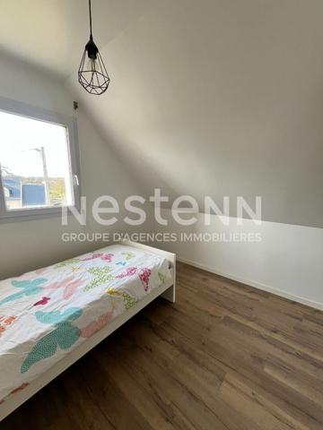 A LOUER -  MAISON 5 CHAMBRES - CENTRE BOURG GUEHENNO