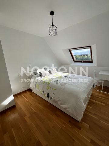 A LOUER -  MAISON 5 CHAMBRES - CENTRE BOURG GUEHENNO