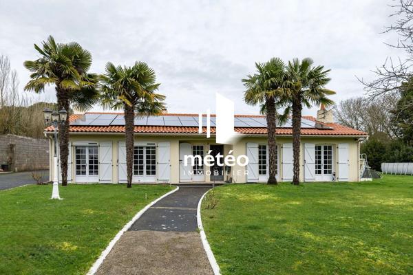 Maison spacieuse à vendre à Les Achards avec piscine et grand terrain