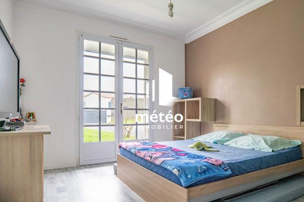 Maison spacieuse à vendre à Les Achards avec piscine et grand terrain