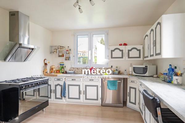 Maison spacieuse à vendre à Les Achards avec piscine et grand terrain