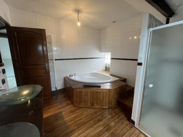 Maison à vendre 161 250 € Montluçon 7 p 164 m² DPE C