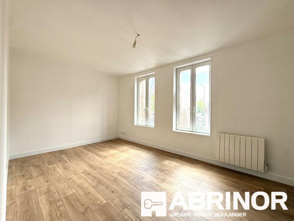 Duplex 2 chambres, bureau avec terrasse – Quartier Saint-Acheul & Proche Gare. AMIENS