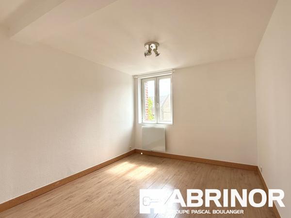 Duplex 2 chambres, bureau avec terrasse – Quartier Saint-Acheul & Proche Gare. AMIENS