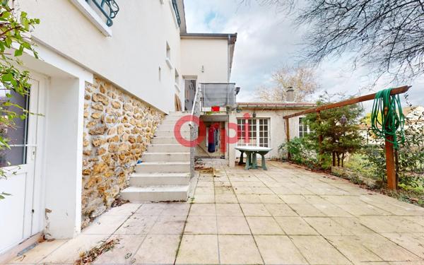 Maison à vendre    6 pièces • 121,03 m2 Livry-Gargan